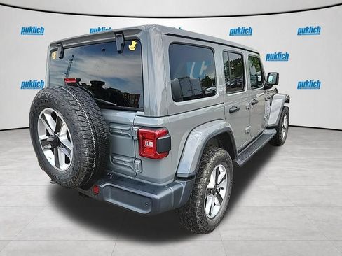 Used 2019 Jeep Wrangler Unlimited Sahara AWD/4WD image 5