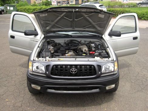 Used 2002 Toyota Tacoma 2WD Regular Cab image 26