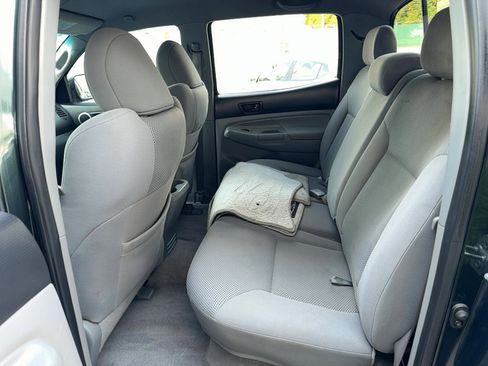 Used 2011 Toyota Tacoma 4x4 Double Cab w/ TRD Sport Pkg image 16