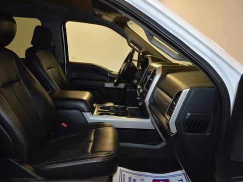 Used 2020 Ford F250 Lariat w/ Lariat Value Package image 11