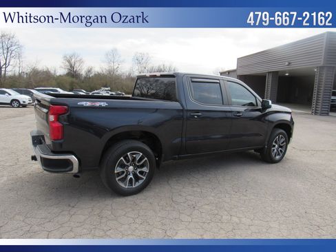 Used 2022 Chevrolet Silverado 1500 LT image 12