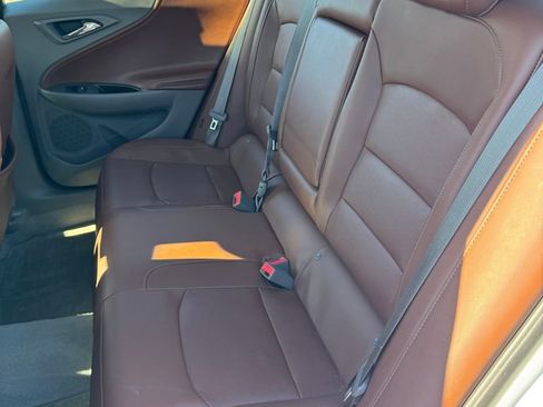 Used 2018 Chevrolet Malibu LT w/ Leather Package image 30