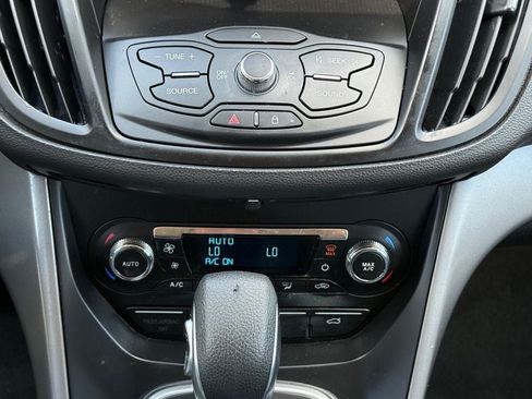 Used 2014 Ford Escape SE w/ Equipment Group 201A FWD image 25