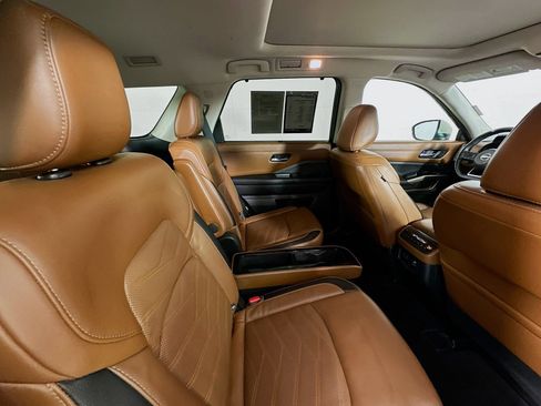 Used 2023 Nissan Pathfinder Platinum FWD image 31