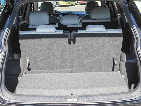 Used 2024 Volkswagen Tiguan SE R-Line image 26