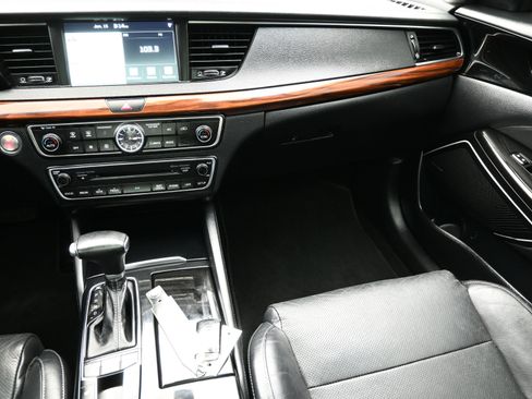 Used 2018 Kia Cadenza Technology image 37