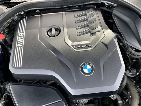 Used 2021 BMW 530i xDrive w/ Premium Package image 30