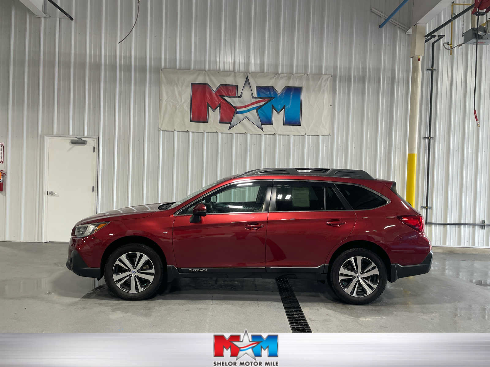 Used 2019 Subaru Outback 3.6R Limited w/ Popular Package #2 AWD/4WD image 1
