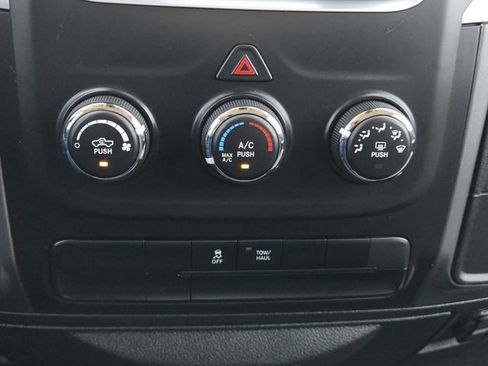 Used 2024 RAM 1500 Classic SLT image 17