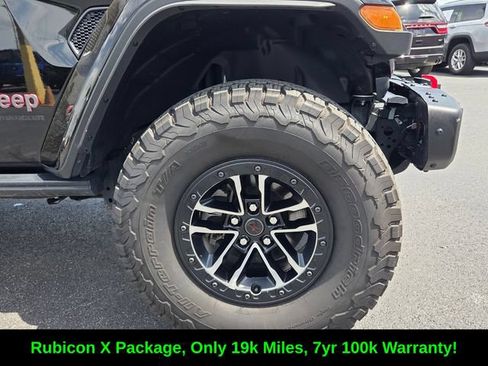 Used 2025 Jeep Wrangler Unlimited Rubicon AWD/4WD image 9