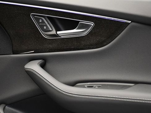 New 2026 Audi Q8 Premium Plus image 45