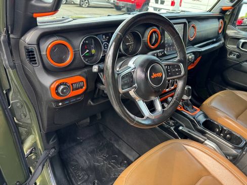 Used 2021 Jeep Wrangler Unlimited Sahara w/ Cold Weather Group AWD/4WD image 19