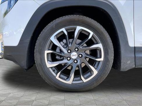 Used 2022 GMC Terrain SLT w/ Infotainment Package II image 22