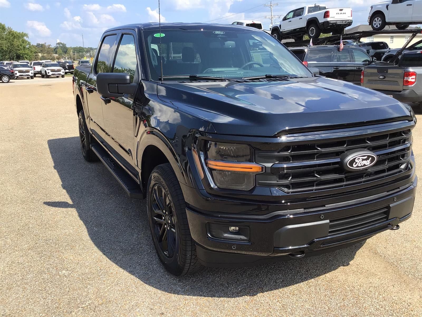 New 2026 Ford F150 XLT w/ Equipment Group 302A MID AWD/4WD image 8