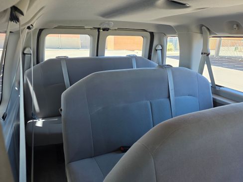 Used 2012 Ford E-350 and Econoline 350 XLT RWD image 20