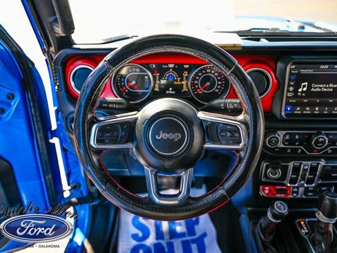Used 2021 Jeep Gladiator Rubicon image 12