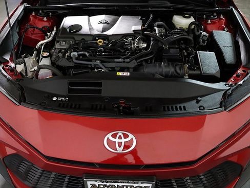 Used 2025 Toyota Camry SE image 33