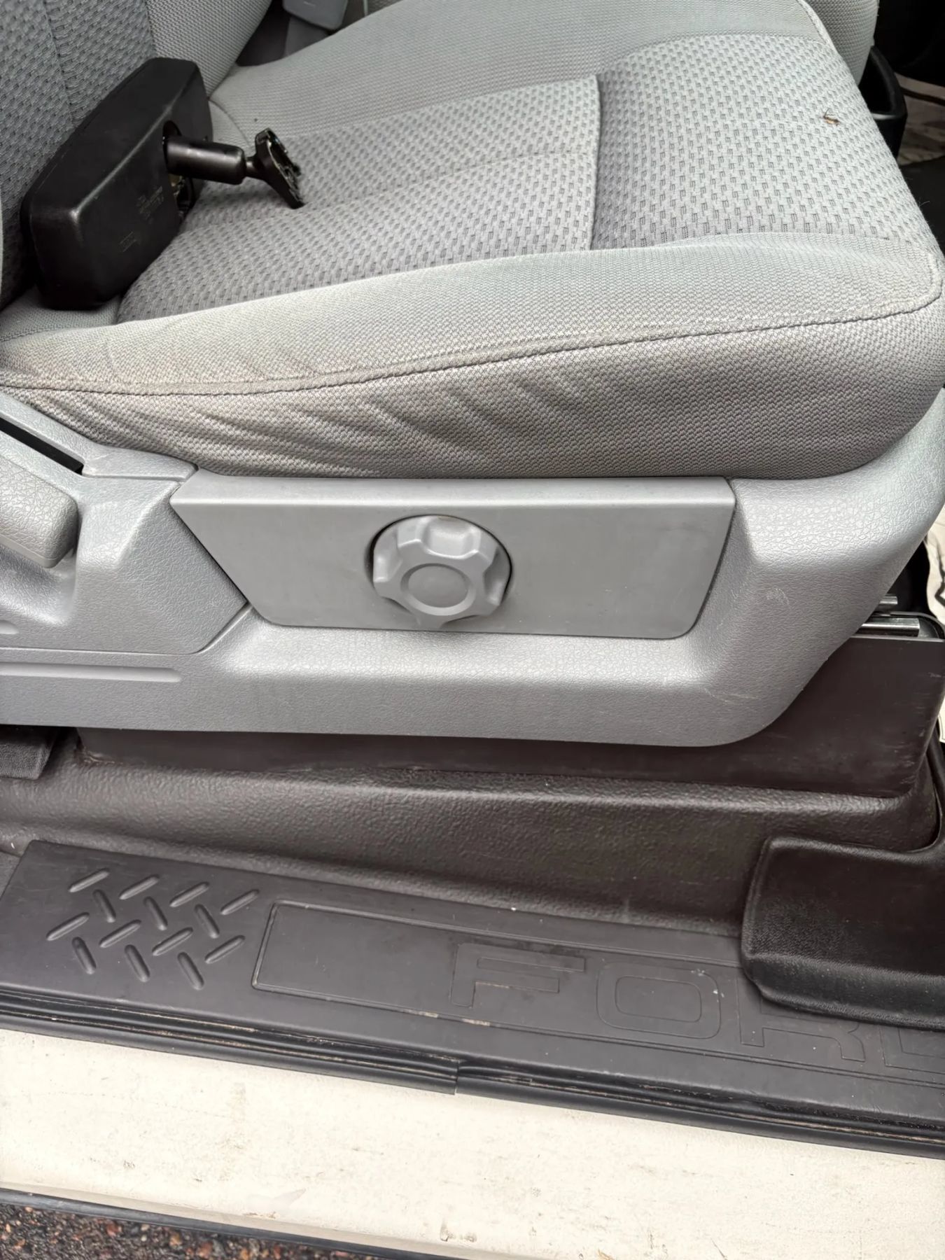 Used 2014 Ford F150 XLT w/ Equipment Group 301A Mid AWD/4WD image 34