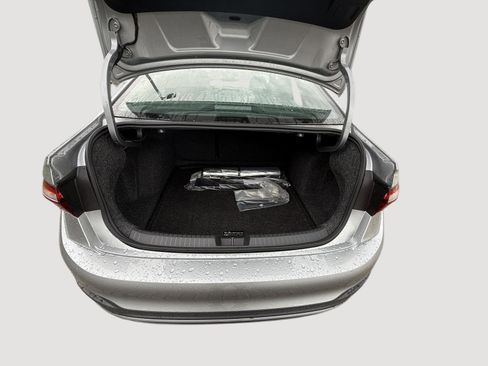 New 2025 Volkswagen Jetta Sport image 9