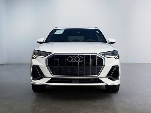 Used 2025 Audi Q3 2.0T Premium AWD/4WD image 2