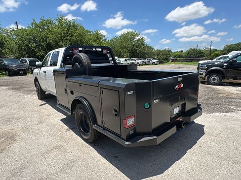 New 2026 RAM 1500 Express AWD/4WD image 7