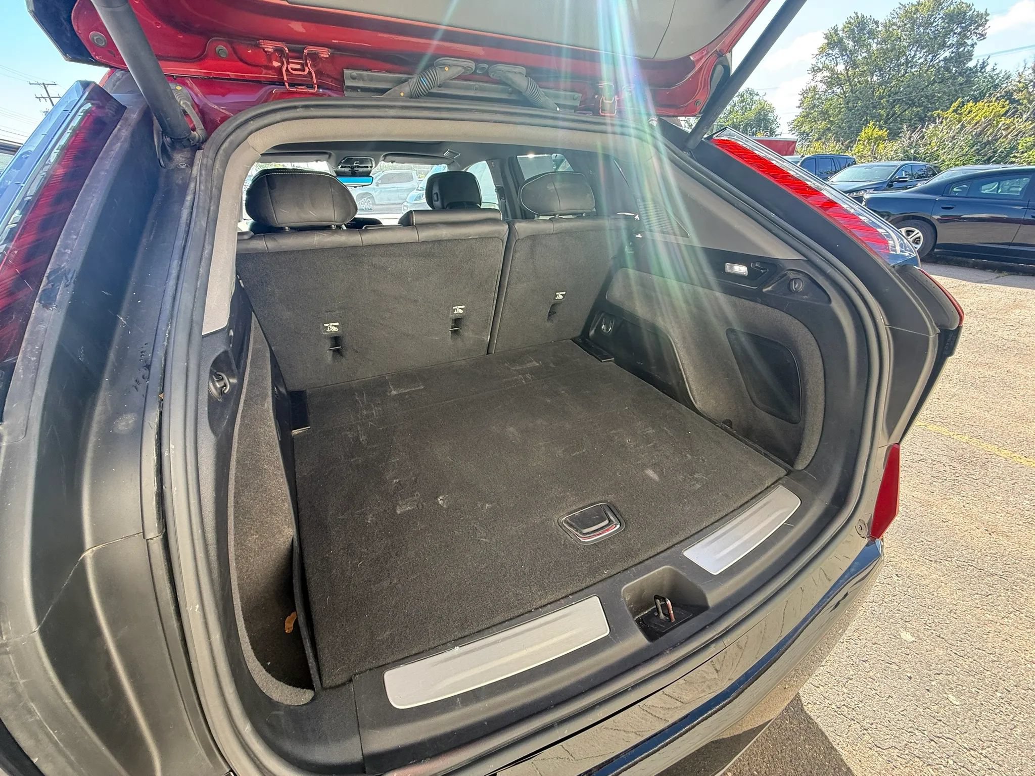 Used 2025 Cadillac Optiq Sport 2 w/ LPO, Floor Liner Package AWD/4WD image 30