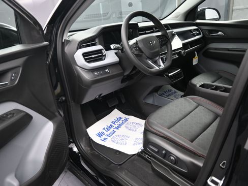 New 2027 Chevrolet Bolt RS w/ Technology Package FWD image 9