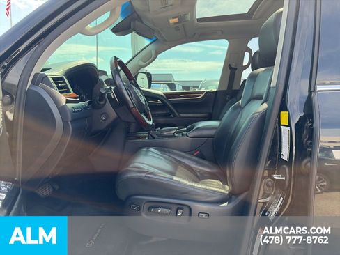 Used 2018 Lexus LX 570 4WD w/ Luxury Package image 11