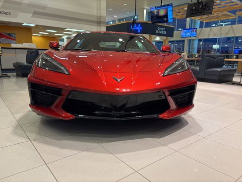 Used 2024 Chevrolet Corvette Stingray image 3