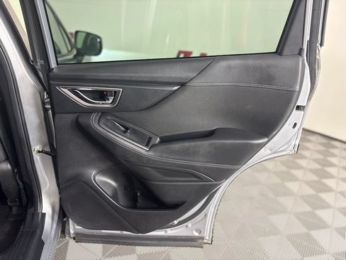 Used 2021 Subaru Forester Premium AWD/4WD image 41