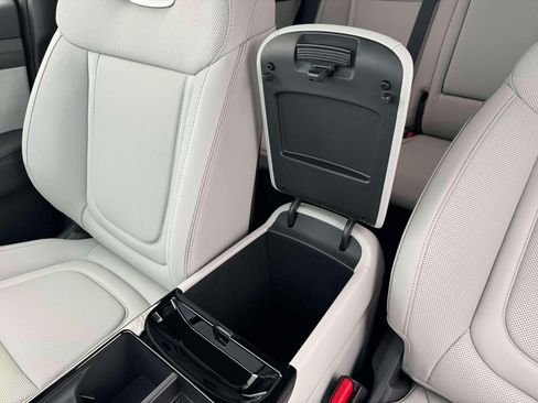 New 2026 Hyundai Tucson Limited AWD/4WD image 18