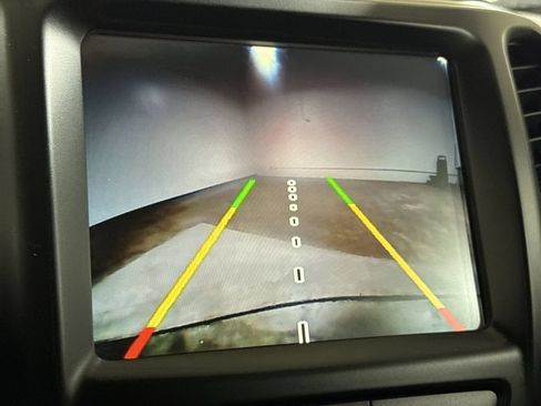 Used 2017 Jeep Cherokee Limited FWD image 15