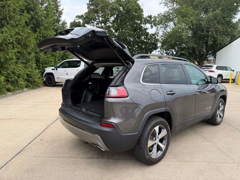 Used 2022 Jeep Cherokee Limited AWD/4WD image 32