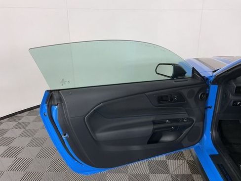 Used 2025 Ford Mustang Dark Horse image 12