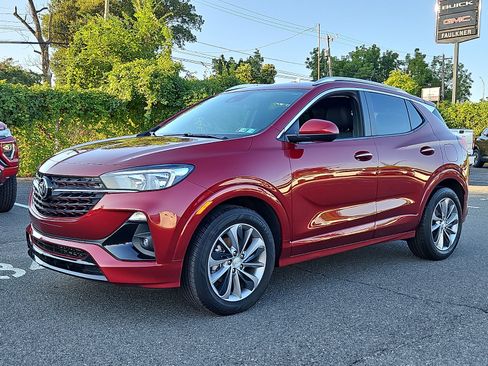 Certified 2023 Buick Encore GX Select w/ Sport Touring Package FWD image 3