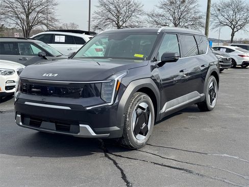 New 2026 Kia EV9 Wind image 6