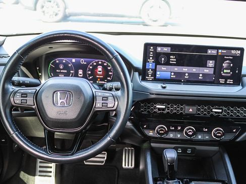 Used 2024 Honda Accord Sport image 15