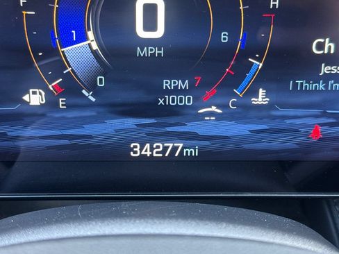 Used 2025 Chevrolet Equinox LT w/ Convenience Package II FWD image 38