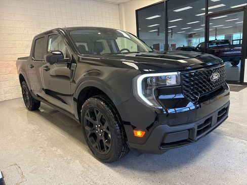 New 2025 Ford Maverick Lariat w/ Black Appearance Package AWD/4WD image 8