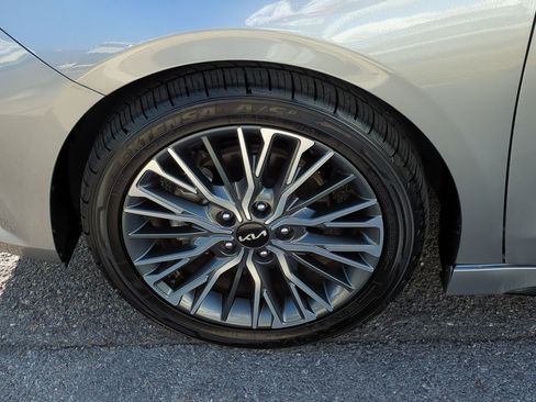 Used 2023 Kia Forte GT-Line image 14