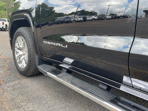 Used 2024 GMC Sierra 1500 Denali w/ Technology Package AWD/4WD image 36