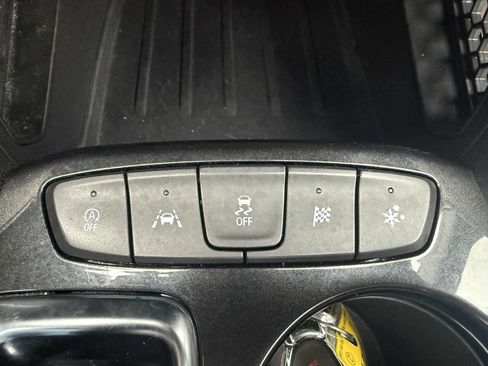 Used 2022 Chevrolet TrailBlazer ACTIV w/ Sun and Liftgate Package FWD image 26
