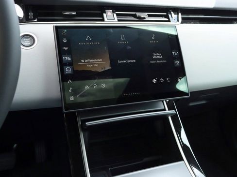 Used 2026 Land Rover Range Rover Evoque S image 19