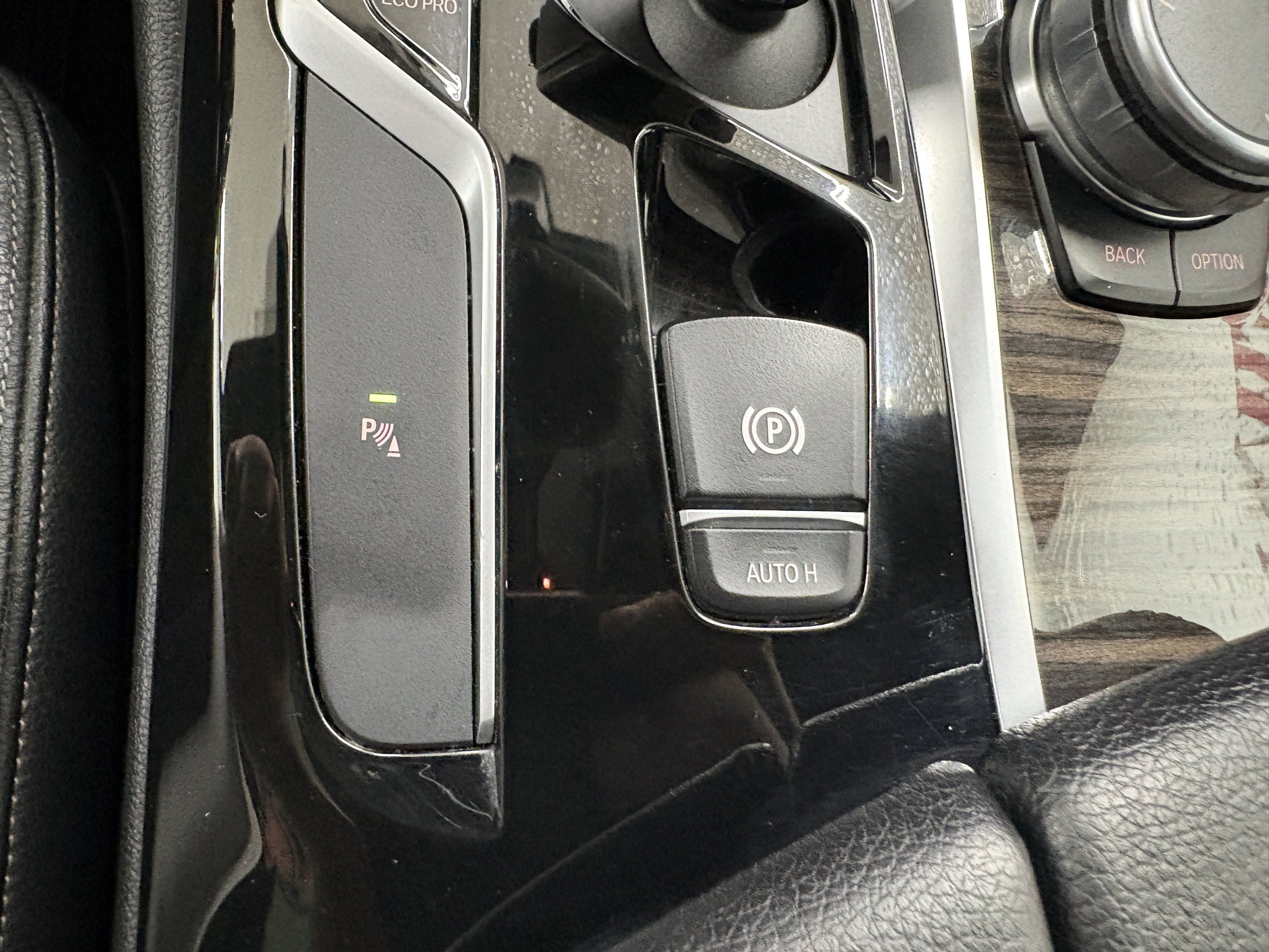 Used 2018 BMW 530i xDrive AWD/4WD image 24