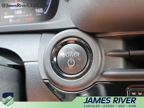 Used 2025 Toyota Crown Signia AWD/4WD image 31