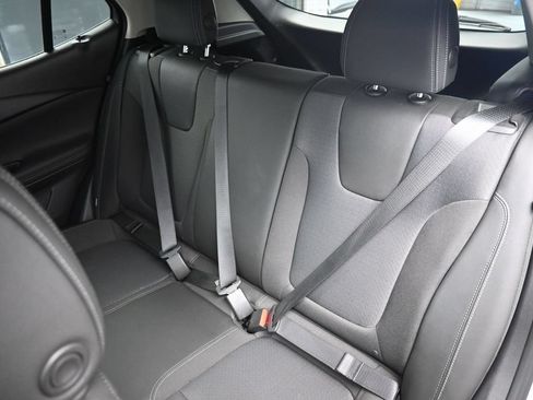 Used 2025 Buick Encore GX Preferred FWD image 21