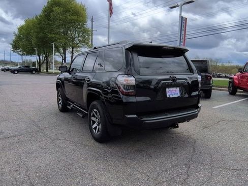 Used 2024 Toyota 4Runner TRD Off-Road Premium w/ Moonroof Package AWD/4WD image 5