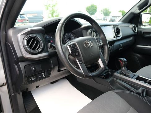 Used 2023 Toyota Tacoma TRD Sport AWD/4WD image 3