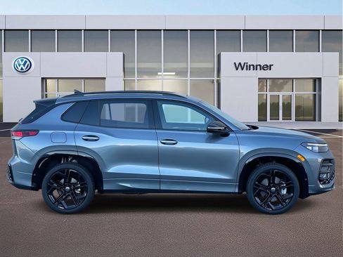 New 2026 Volkswagen Tiguan SE R-Line image 7