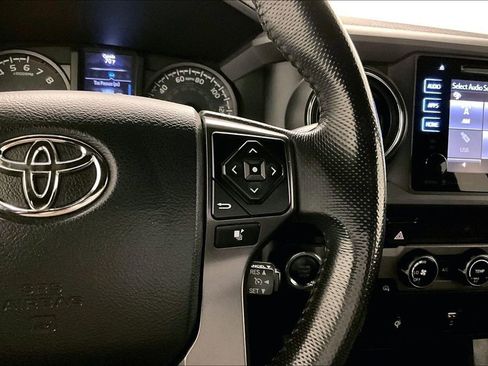 Used 2017 Toyota Tacoma TRD Off-Road w/ Tow Package image 12